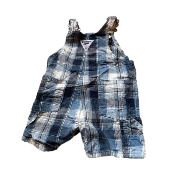 3/$20 osh kosh b’gosh 9 month Overall shorts - Picture 2 of 3